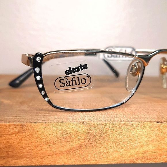 VINTAGE Prescription-ready Eyeglass Frame, gold, 50-18-135, glasses Mrs. Claus - Picture 8 of 8